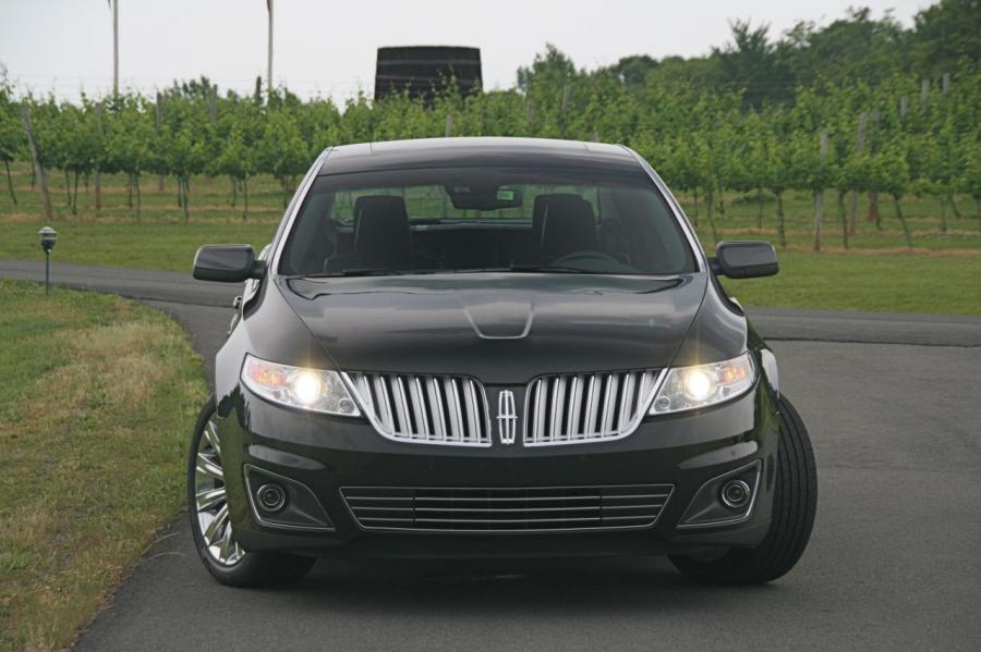  Lincoln MKS 2008 года  (фото 29 из 284)